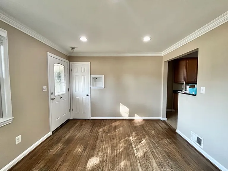 5128 Mangum Rd — Photo 3
