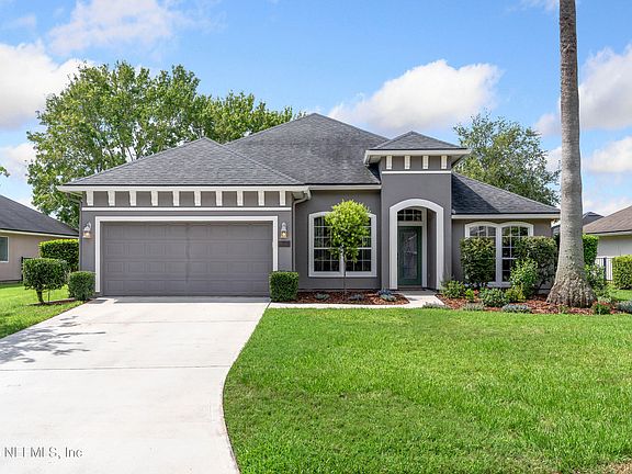 2nd image of 913 E TERRANOVA Way