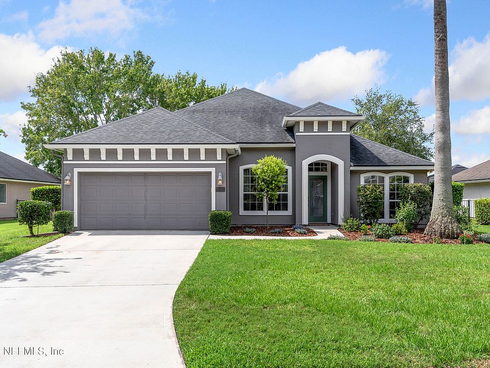 1st image of 913 E TERRANOVA Way