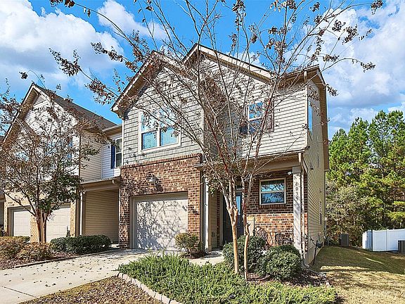 3rd image of 8035 Scarlet Oak Ter