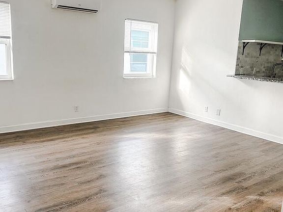 2nd image of 23 S Lakeside Dr #23