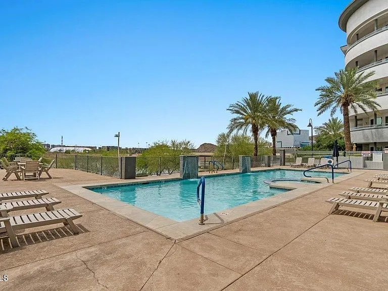 945 E Playa Del Norte Dr #2005 — Photo 8
