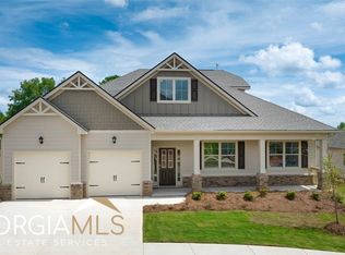 1040 Hawthorne Cir, Madison, GA 30650