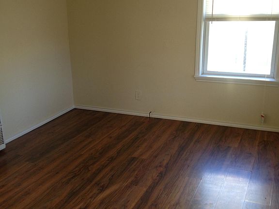 2nd image of 3806 NE 21st Ave