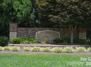 205 Henrys Glen Dr, Morganton, NC 28655