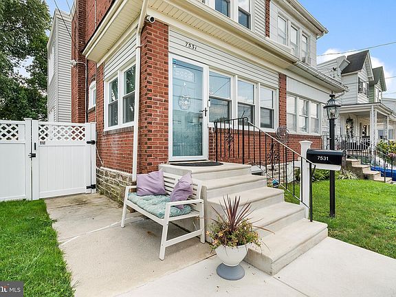 2nd image of 7531 Lawndale Ave