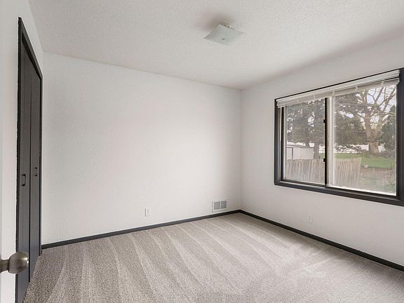 2nd image of 438 Van Dyke St