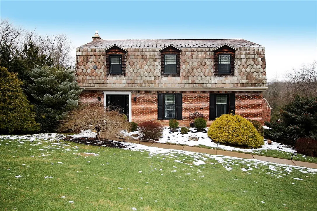 206 Trinity Dr photo 1