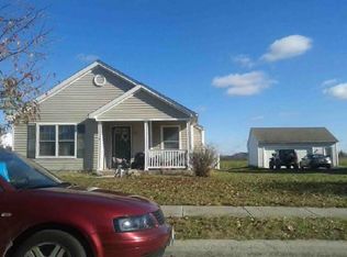 2221 Forest Rdg, Hebron, OH 43025