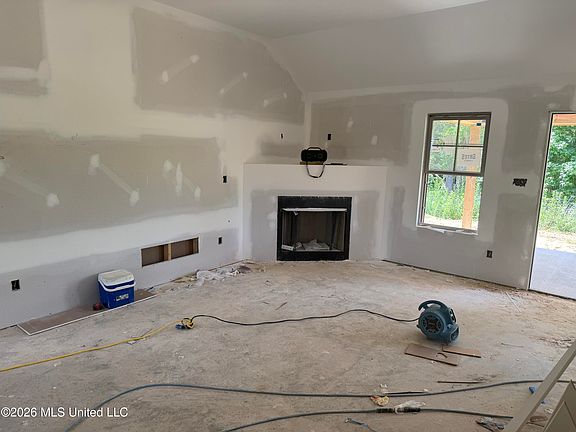 2nd image of 6604 Boxley Pointe