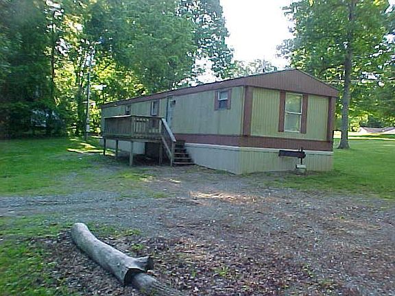 2nd image of 1961 Batts Ln