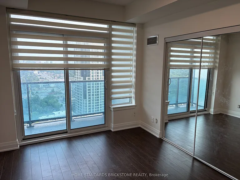 7165 Yonge St #Penthouse 108 — Photo 5