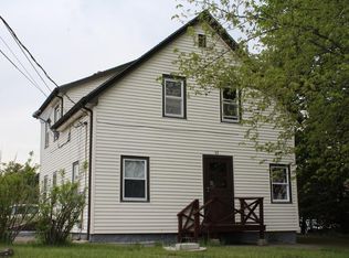 62 S Main St, Assonet, MA 02702