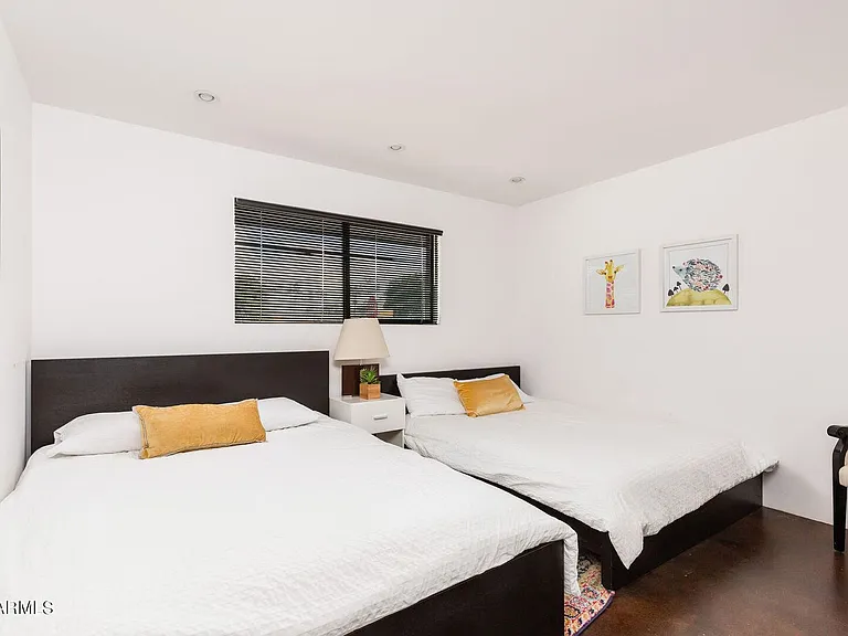5002 N 38th Pl — Photo 28