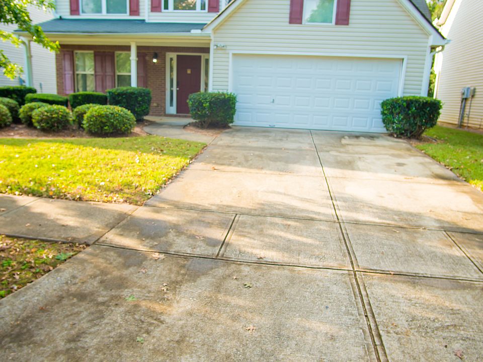 1st image of 3289 Meadow Point Dr