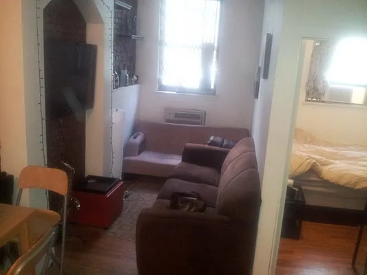 Rented by Downtown Mgt & Realty LLC | media 5