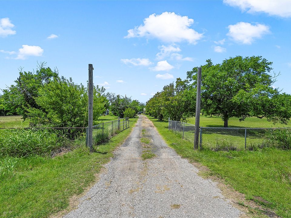 1st image of 17590 State Highway 317
