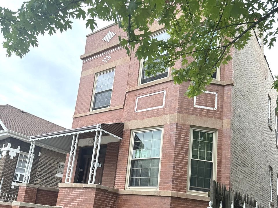 2nd image of 1825 S Central Ave