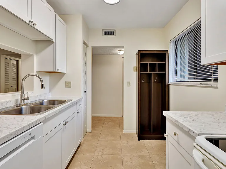 120 NW 70th St #103 — Photo 5