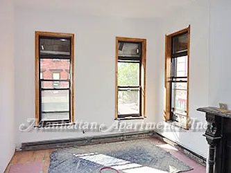 Rented by Manhattan Apartments