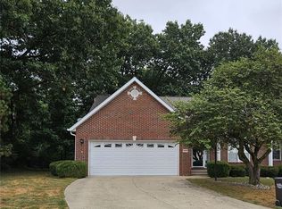 5309 Wright Ct, Godfrey, IL 62035