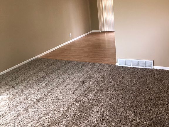 5th image of 2824 N 120th Ave
