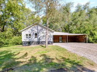 3412 S 11th Street Rd, Saint Joseph, MO 64503