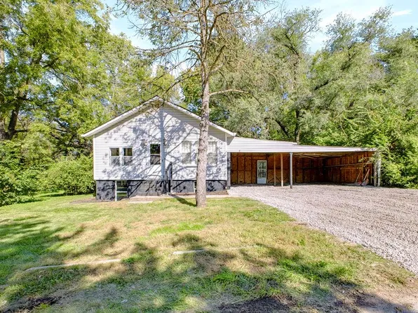 3412 S 11th Street Rd, Saint Joseph, MO 64503