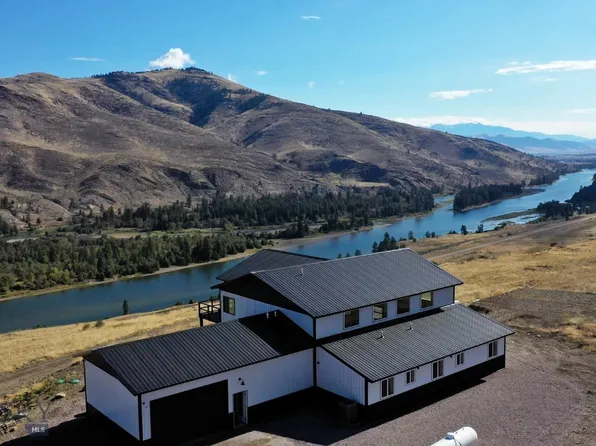 9800 Highway 200, Dixon, MT 59831