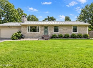 9902 Vega Ln, Louisville, KY 40272