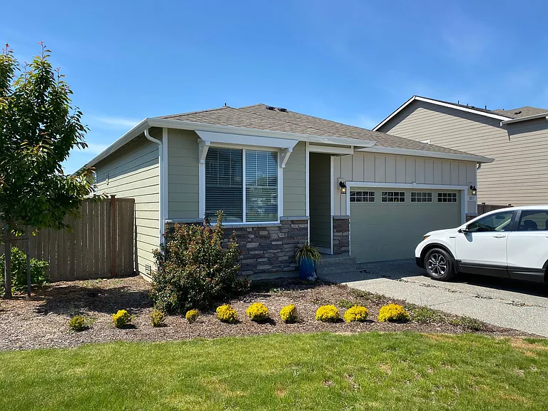 3217 Loch Ness Loop — Photo 1