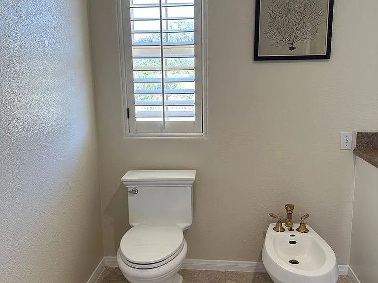 2340 Mount Elena Way — Photo 17