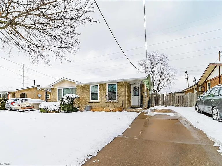 236 Saint Augustine Dr — Photo 2