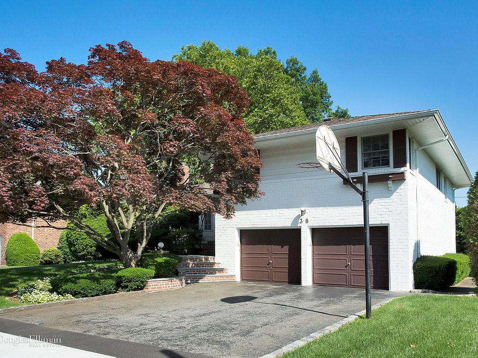 1st image of 38 Briar Ln