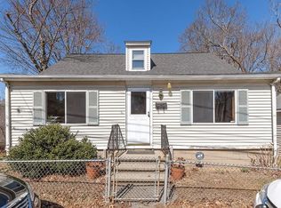 6 Evergreen Ln, Lexington, MA 02420