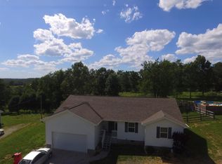 848 Walnut Rd, Lily, KY 40740