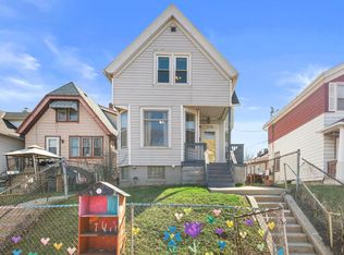 1544 South 6th STREET, Milwaukee, WI