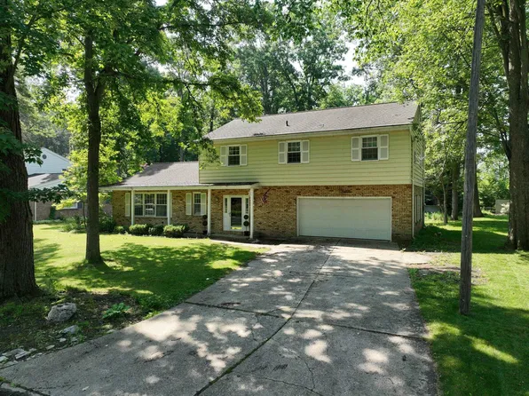 2098 Reppuhn Dr, Bay City, MI 48706