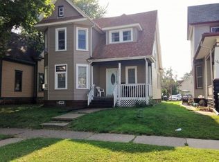 1044 14 1/2 St, Rock Island, IL