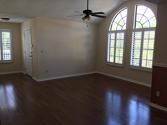 2nd image of 700 Ohio Ave APT A