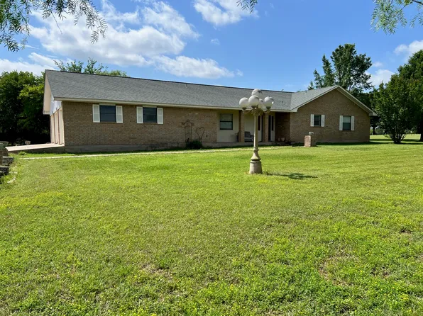 1659 Highway 2861, Comanche, TX 76442