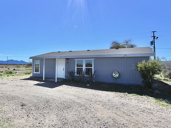 3rd image of 3055 W Toluca Dr