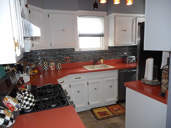 5th image of 515 W Houstonia Ave