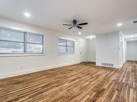 5th image of 1609 John Smith Dr