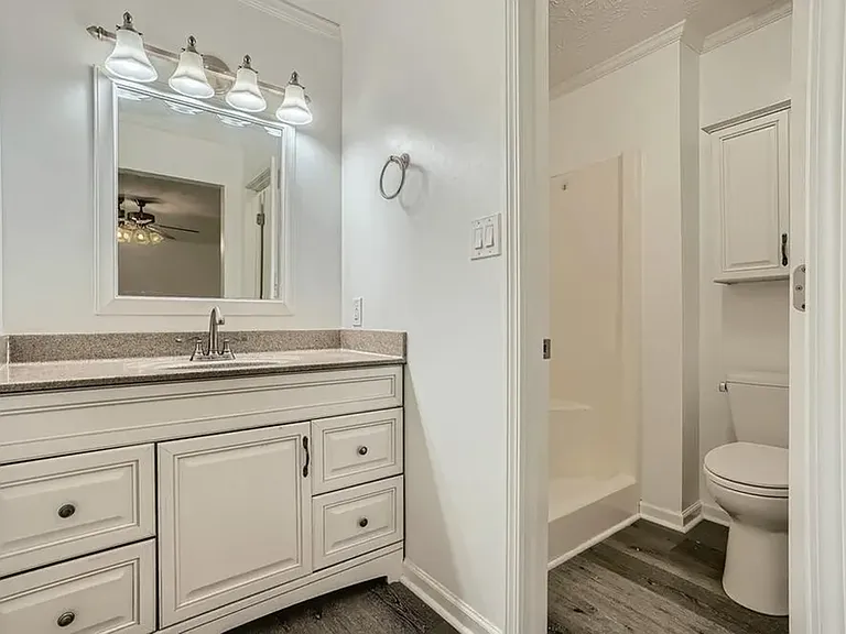 130 Grandchester Way — Photo 14
