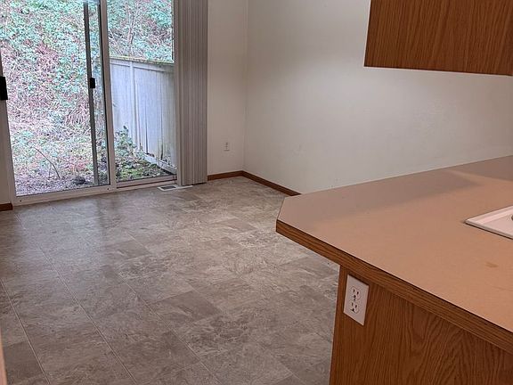 3rd image of 6904 E Crestwood Ct