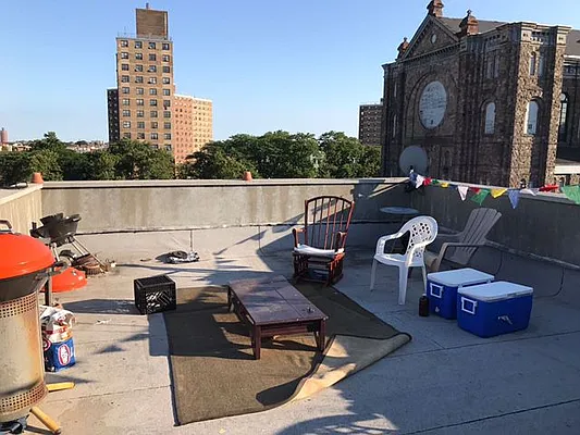 Rented by Premier Metro Realty Corp | media 27