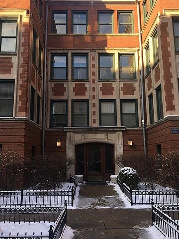 1st image of 434 W Aldine Ave APT 1D