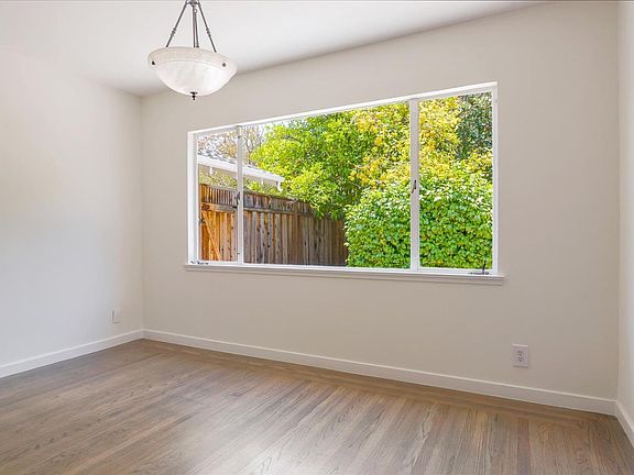 5th image of 117 Oconnor St