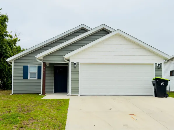 704 N Liberty St, Webb City, MO 64870